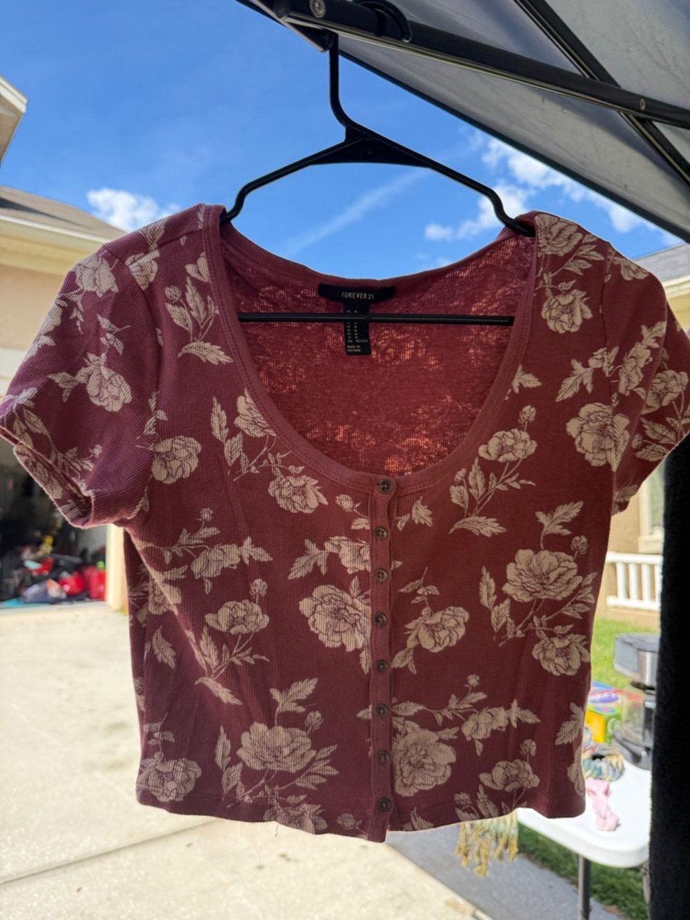 Forever 21 Mauve Floral Button-Front Ribbed Crop Top